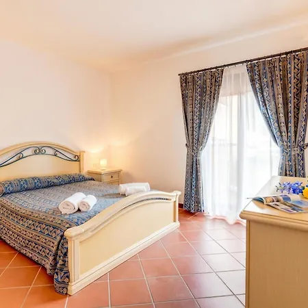 Villa Sea 1km From The - Happy Stintino